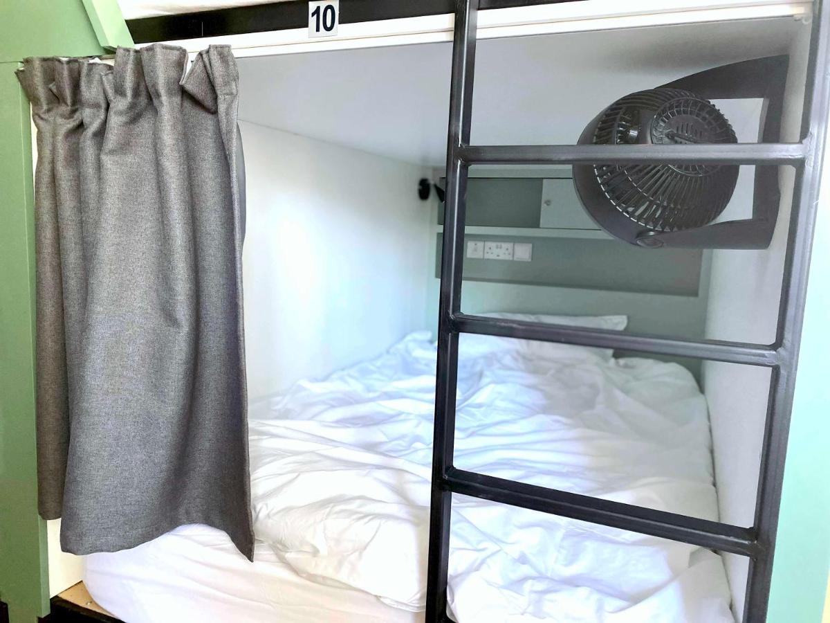 Auberge de jeunesse Urban Habitat Capsule Beds à Nicosie Extérieur photo